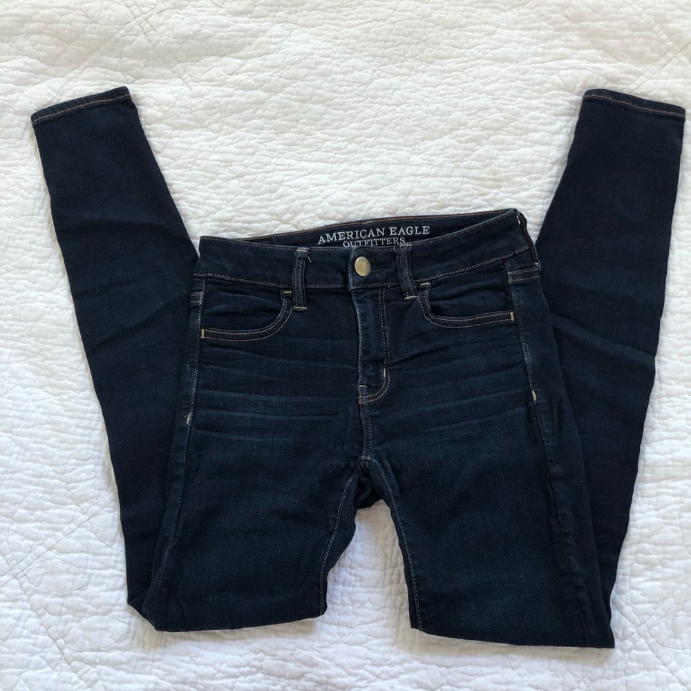Women’s American eagle dark wash jeans